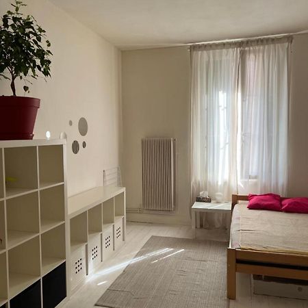 Studio Entier En Centre Ville Apartment Strasbourg Bagian luar foto